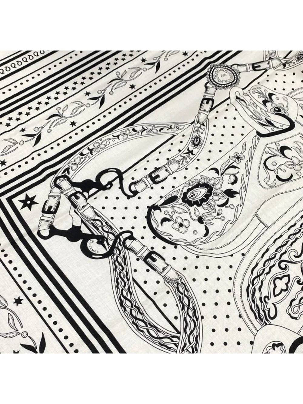 Hermes Shawl Carre Geant 140 White Festival Des Amazones Amazon Cashmere Silk